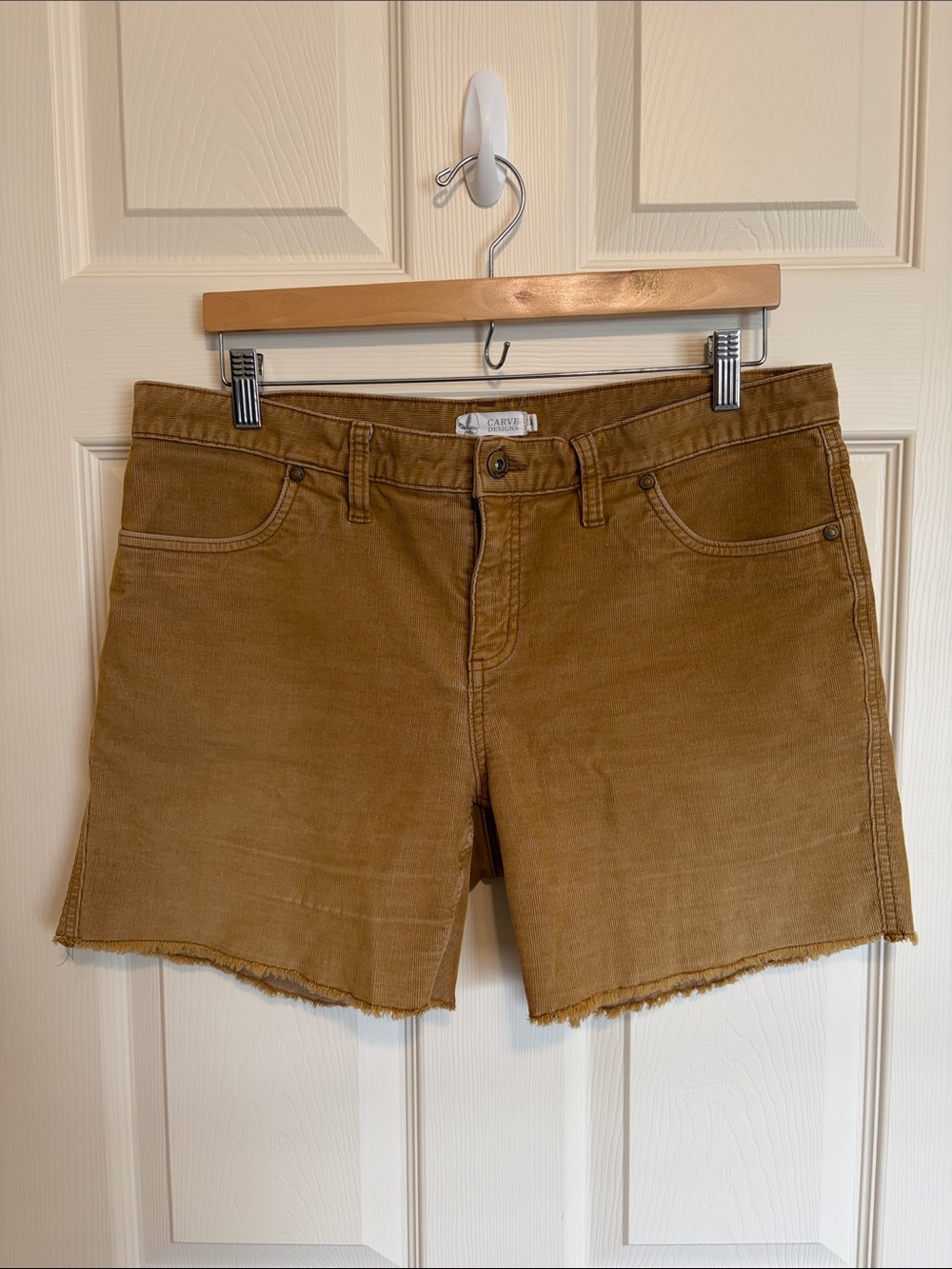 Carve Designs Oahu Women's Tan Raw-Hem Corduroy Shorts 5”